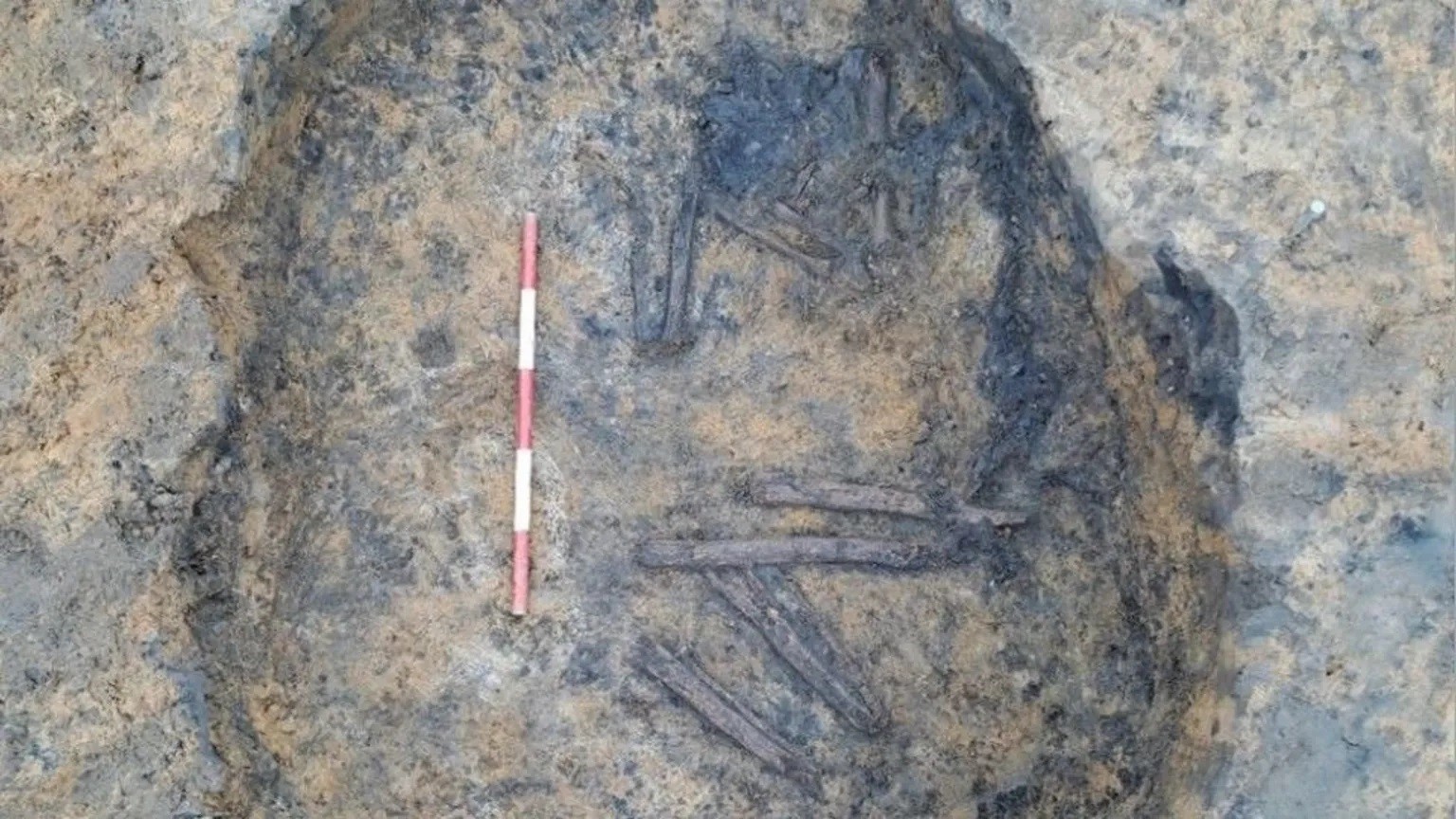 W kanalizacji odnaleźli wyjątkowo stare szczątki. Ludzkie kości stanowiły jedynie wstęp do kolejnych odkryć